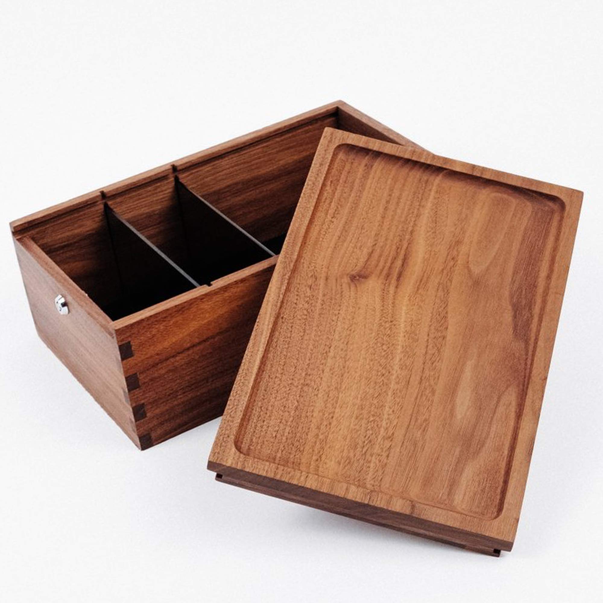 Best Containers To Keep Your Weed Smelling Fresh And Last A Long Time