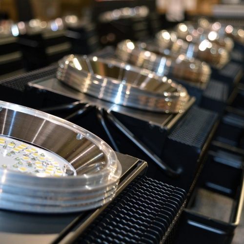 Spectrum King LED lamps manufacturer. Cannabis lighting brand